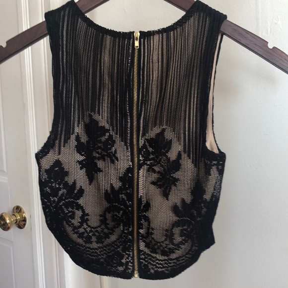 Lace Crop Top - Picture 3 of 3